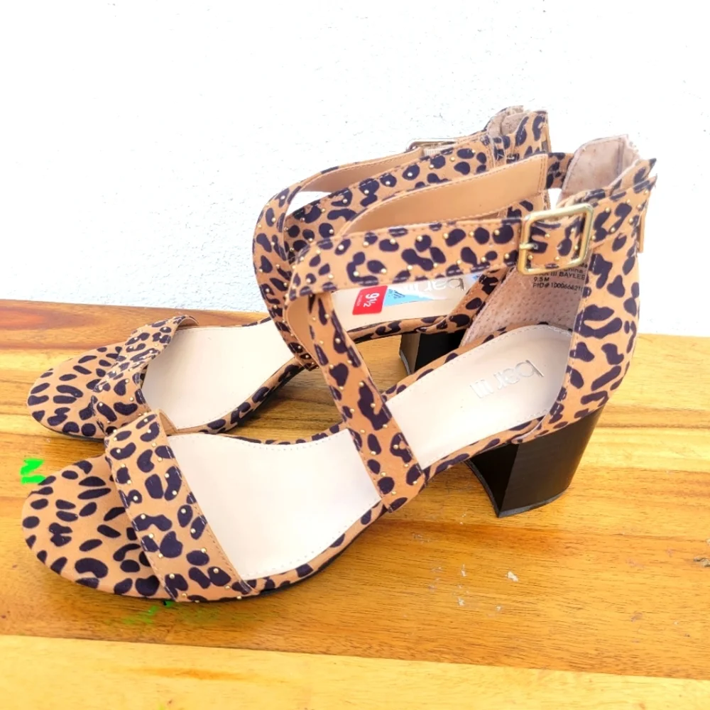 Bar lll Bayleef Ankle Strap Classic Pumps Women's Size 9.5 - Picture 2 of 15